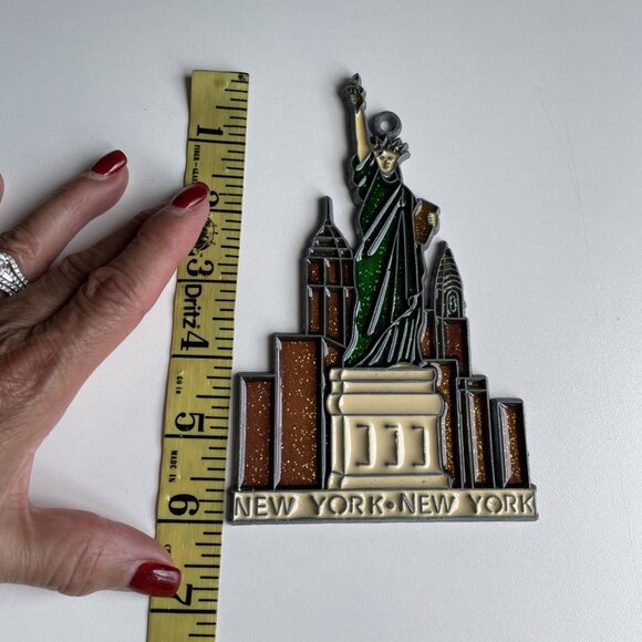 Vintage Statue Of Liberty Sun Catcher Stained Glass Ornament New York City - Picture 5 of 6